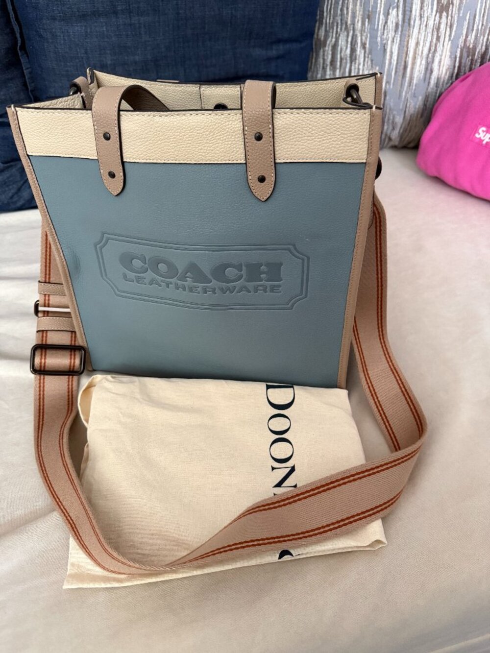 Coach NEW Field Tote 40 Colorblock Pebble Leather Blue Beige Crossbody